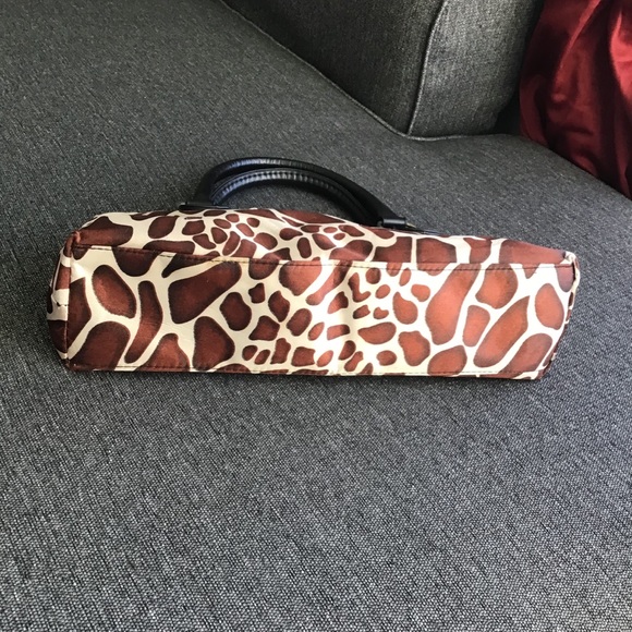 Wine tote insulated animal print-LIKE IT! MAKE YOUR OFFER! - Picture 4 of 7